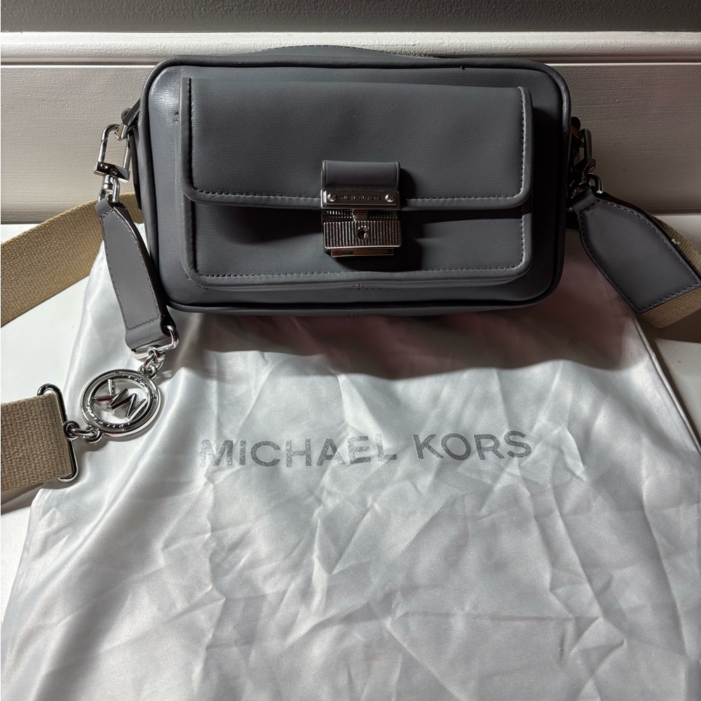 Michael Kors Gray Leather Shoulder Bag